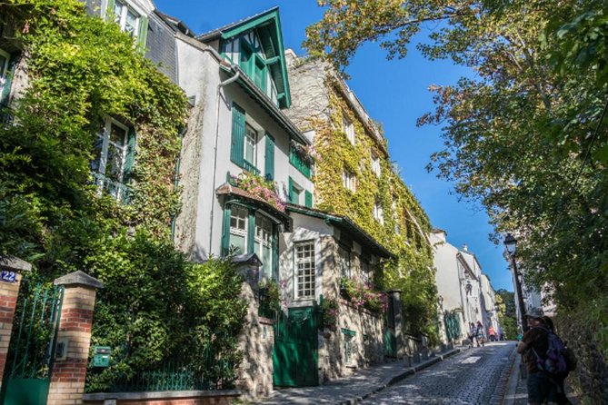 Escape game in Montmartre - Photos, prizes, and the human touch