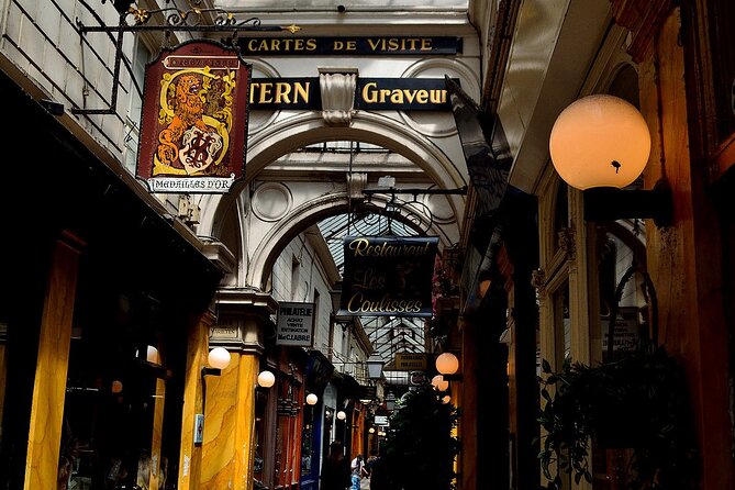 Escape Game in the Covered Passages in Paris - Following clues through Rue de Richelieu