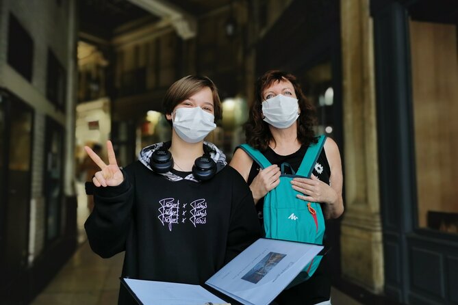 Escape Game in the Covered Passages in Paris - Starting at 31 Rue du Faubourg Montmartre