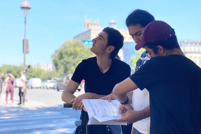 Escape game on the Île de la Cité - Starting beside Henri IV on Pont Neuf