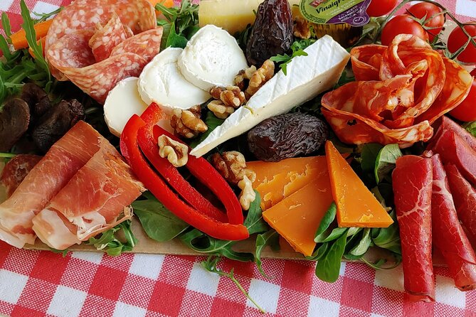 Exclusive Gourmet Picnic Experience at the Eiffel Tower - The setting: a view worth paying for