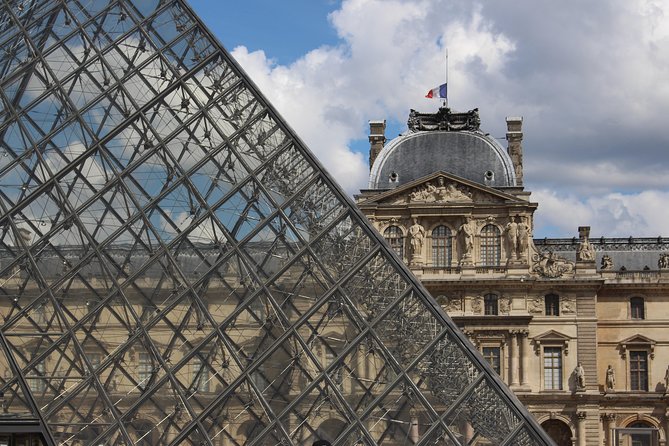 Exclusive Semi-Private Louvre Tour with Mona Lisa, Max 6 People - Why the guide matters more than the route