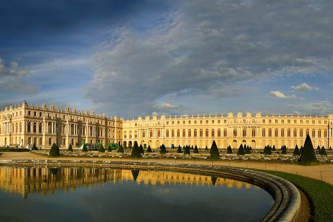 Excursion to Versailles by train with entrance to the Palace and Gardens - Who will enjoy this Versailles visit