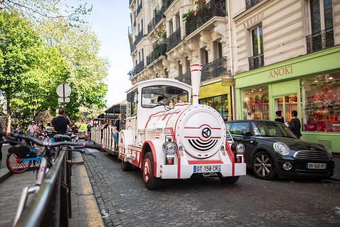 Explore Montmartre like a local - Private walking tour - Rue Lepic and the food-market stop