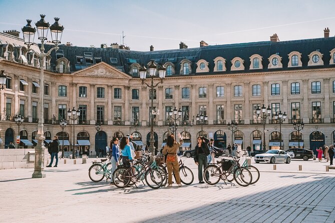 Explore Paris Highlights by Bike - The Eiffel Tower, Napoleon’s Tomb, and the Invalides area