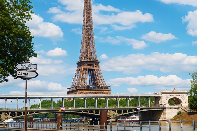 Explore Paris on a Side Car with a Local - The bridges and eastern island views