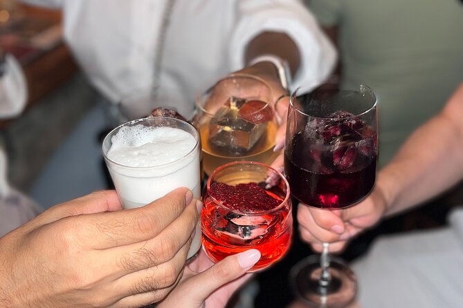 Explore speakeasies and hidden bars, sip meet & socialize - What Makes the Bars Worth Finding