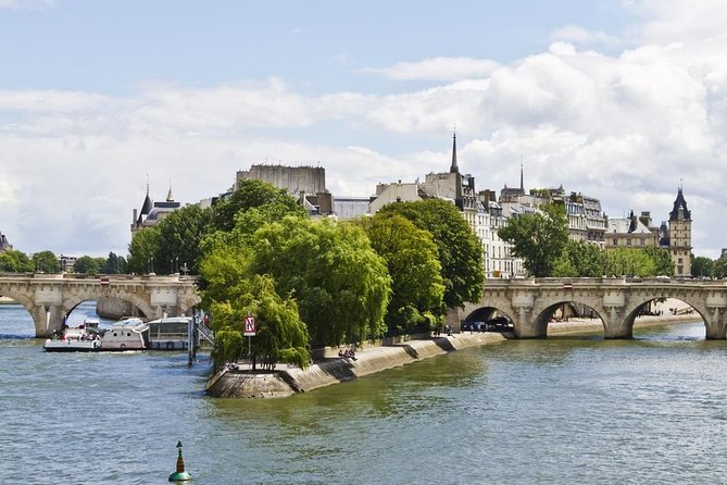Family escape Game with kids and teens on the Île de la Cité - Key points at a glance