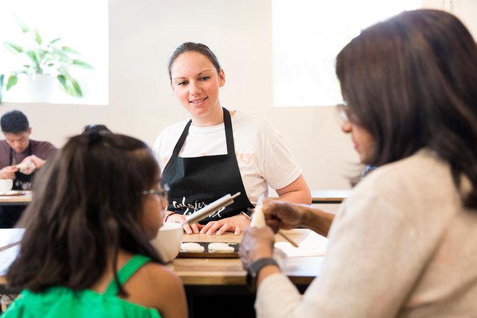 Family experience-Macaron Bakery Class at Galeries Lafayette - Is $71.04 per person a fair price?