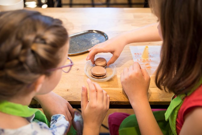 Family experience-Macaron Bakery Class at Galeries Lafayette - Allergies, age rules, and practical details