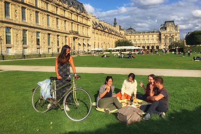 First Day Bike Tour, Top Sights, hidden gems, Wine&Cheese picnic - What the $227.70 price includes