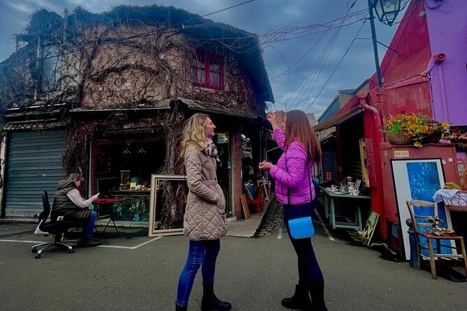 Flea Market Secrets near Montmartre: A Paris Hunt for Treasures - Timing, group size, and practical comfort