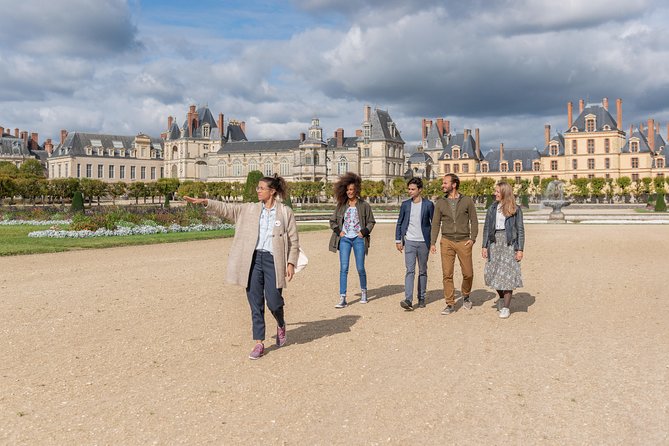 Fontainebleau and Vaux le Vicomte Chateaux Day Trip from Paris - Vaux-le-Vicomte: the château that made Louis XIV nervous