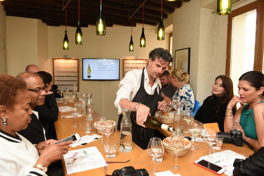 French Wine Tasting Class with a Sommelier - Why this class is more useful than a simple tasting