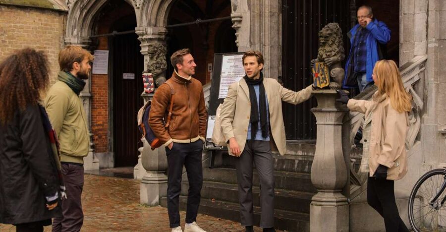 From Paris: Bruges Guided Tour with Hotel Pickup - Canals, bridges, and the summer boat ride