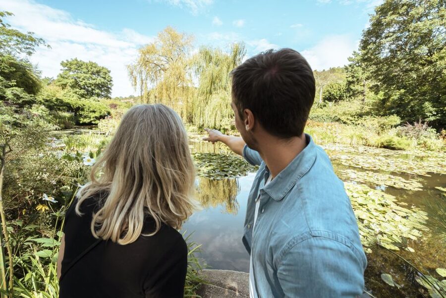 From Paris: Day Trip to Giverny & Versailles with Lunch - Who should book this day trip?