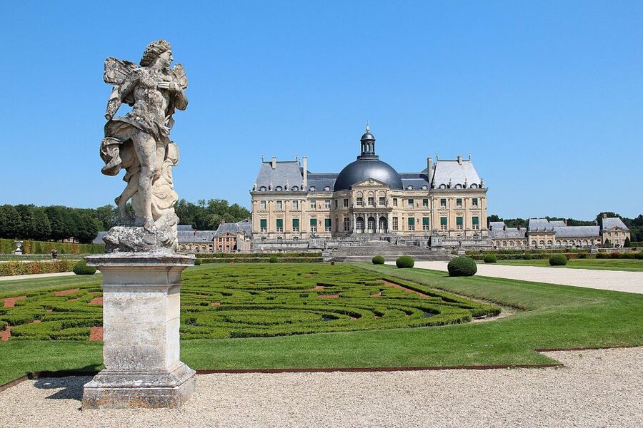 From Paris: Fontainebleau & Vaux-le-Vicomte Private Tour - Key points to know before booking