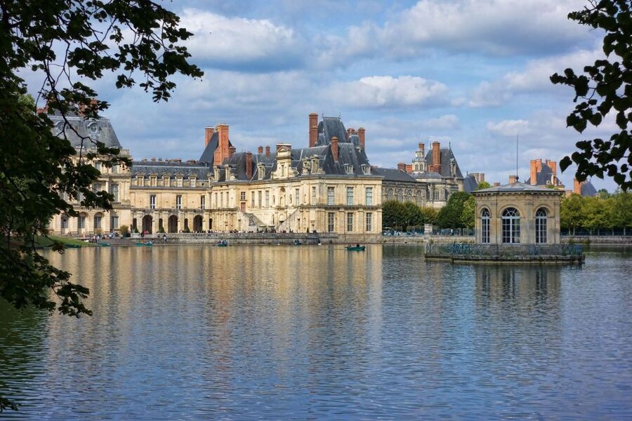 From Paris: Fontainebleau & Vaux-le-Vicomte Private Tour - Should you book this Fontainebleau and Vaux-le-Vicomte tour?
