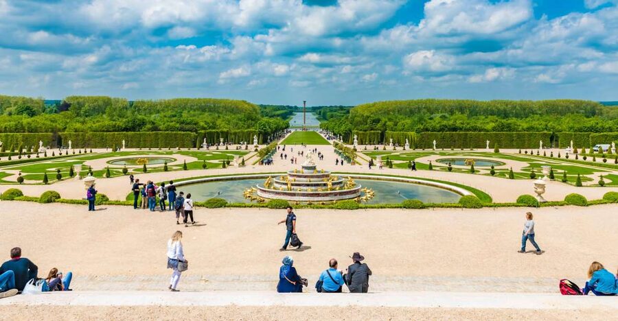 From Paris: Full-Day Guided Tour of Versailles - Lunch and the change from guided to independent time