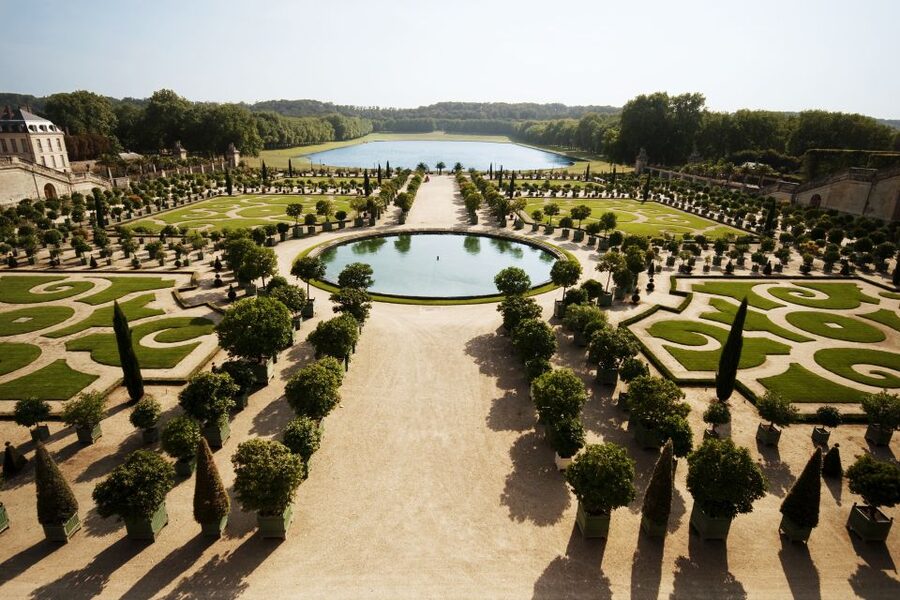 From Paris: Full-Day Guided Tour of Versailles - The gardens require a plan