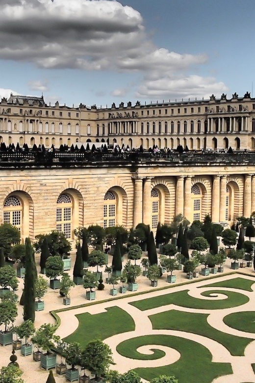 From Paris: Giverny and Versailles Private Full-Day Trip - Seeing the royal rooms at Versailles