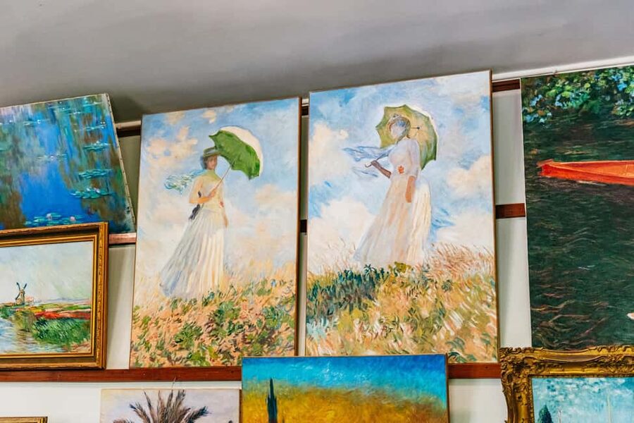 From Paris: Giverny, Monet’s House, & Gardens Half-Day Trip - Walking Monet’s flower garden