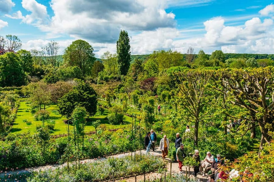 From Paris: Giverny, Monet’s House, & Gardens Half-Day Trip - Eighty minutes in Giverny