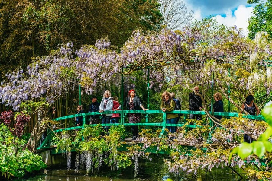 From Paris: Giverny, Monet’s House, & Gardens Half-Day Trip - The optional Versailles extension