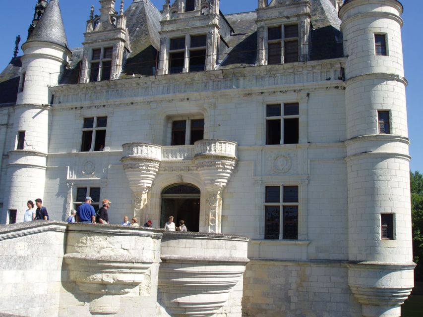 From Paris: Loire Valley Castles Full-Day Tour with Lunch - The pace: efficient, but not leisurely