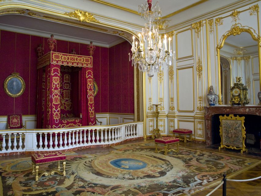 From Paris: Loire Valley Castles Tour with Hotel Transfers - Pickup in Paris and the return at Bercy