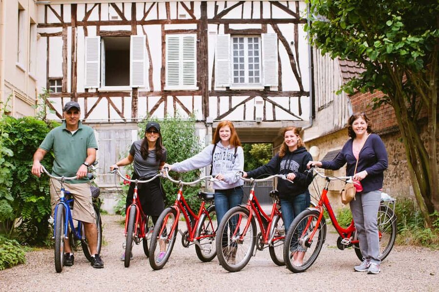 From Paris: Monet Garden & Giverny Bike Tour and Picnic Stop - Key points at a glance