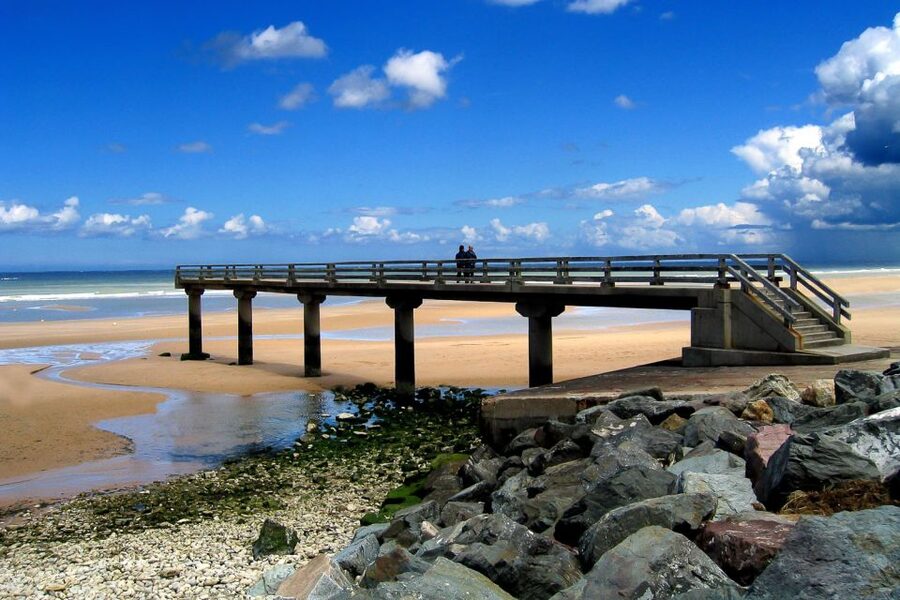 From Paris: Normandy Landing Beaches D-Day Tour by Minibus - Colleville American Cemetery and the Visitor Center