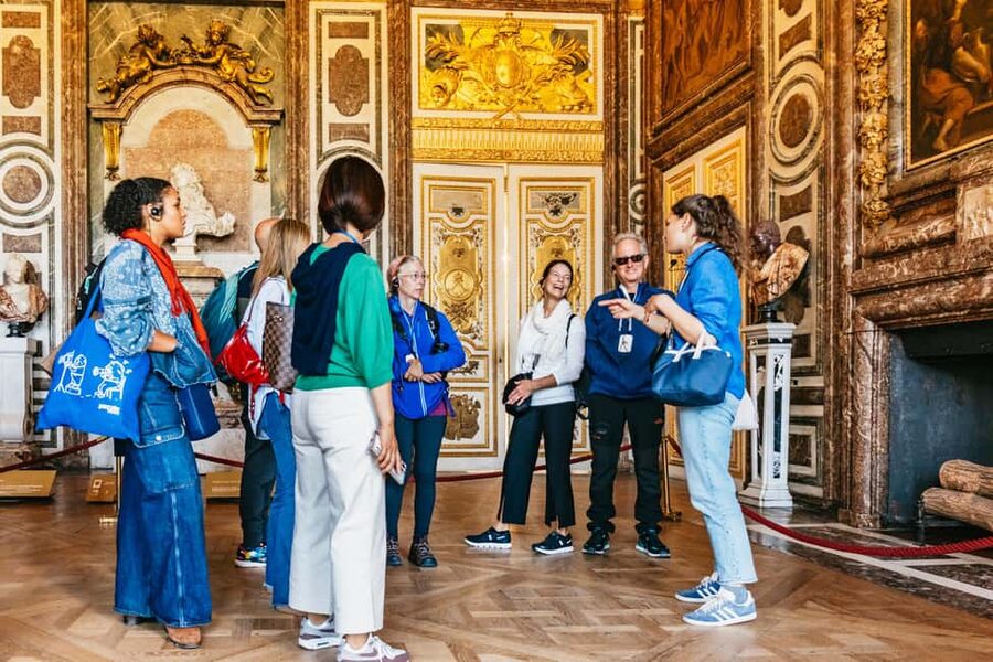 From Paris: Skip-the-Line Palace of Versailles Bike Tour - The guides make or break the day