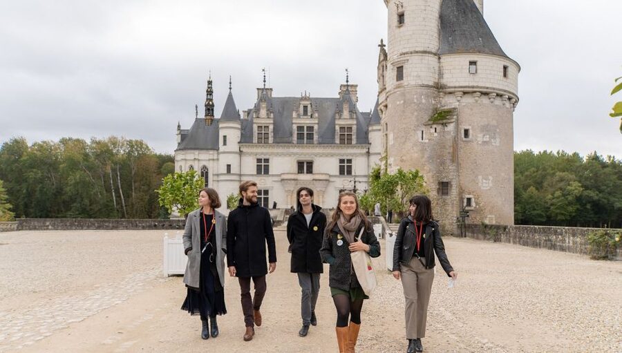 From Paris: Small-Group Tour of Loire Castles - Lunch between the castles