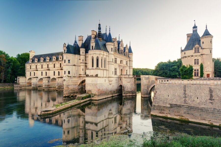 From Paris: Small-Group Tour of Loire Castles - Transport, comfort, and the long return to Paris