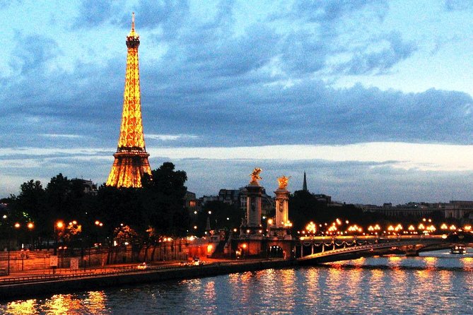 From Paris to CDG airport or From CDG airport to Paris (one way) - Leaving Paris for CDG