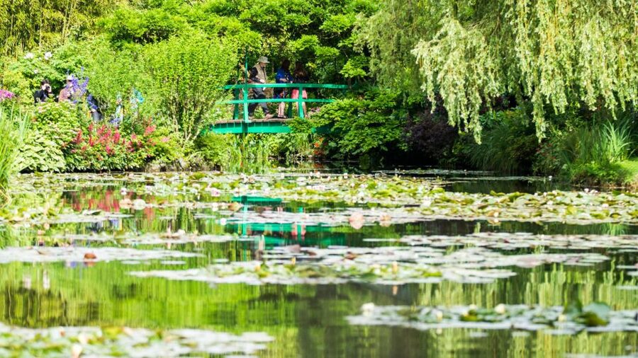 From Paris: Versailles and Giverny Full-Day Trip - Why Giverny and Versailles make a good pair