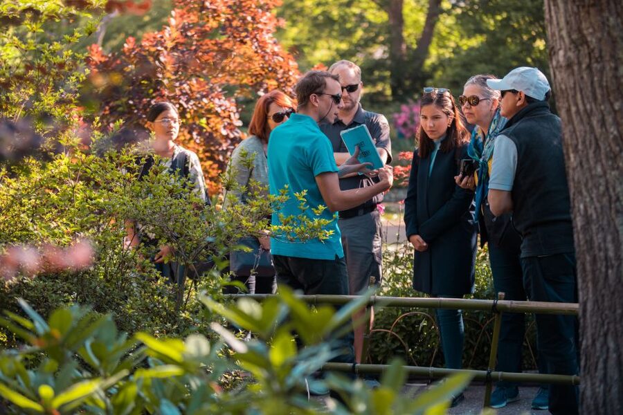 From Paris: Versailles and Giverny Full-Day Trip - Is $294 a fair price?
