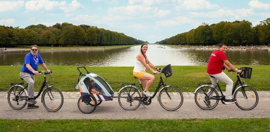 From Paris: Versailles Bike Tour with Gardens & Palace Entry - Cycling along the Grand Canal