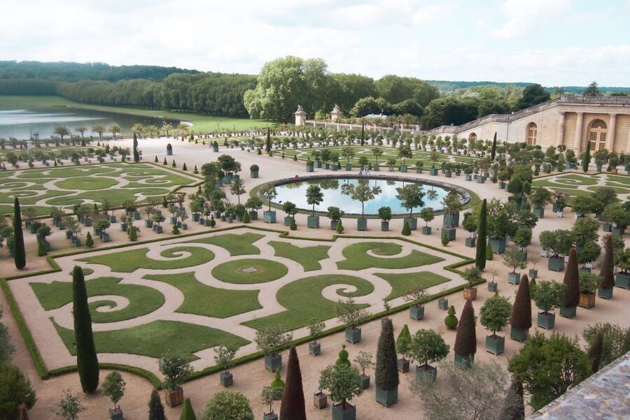 From Paris: Versailles Full-Day Trip by Train - Meeting in Paris and taking the RER to Versailles