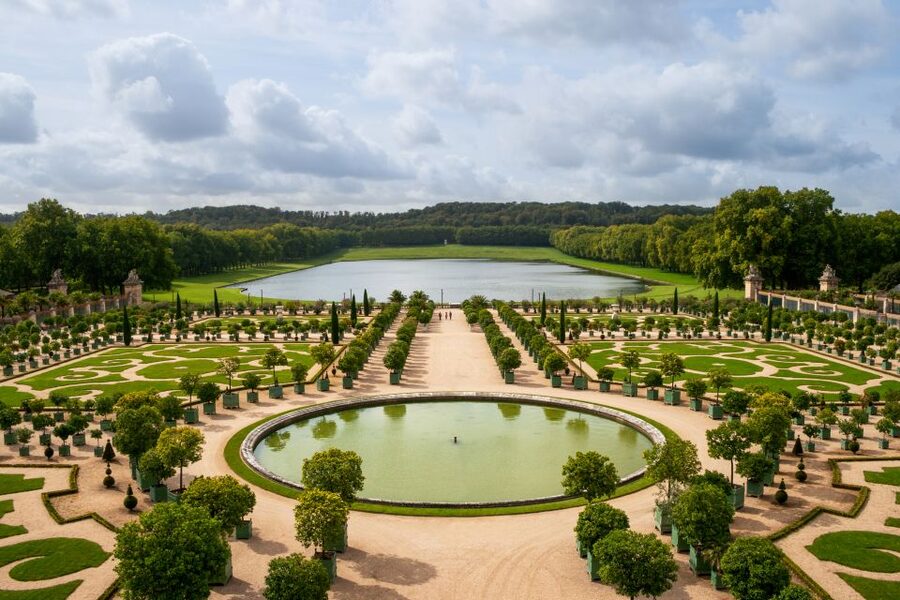 From Paris: Versailles & Louvre Guided Tour - Riding to Versailles in a six-person minibus