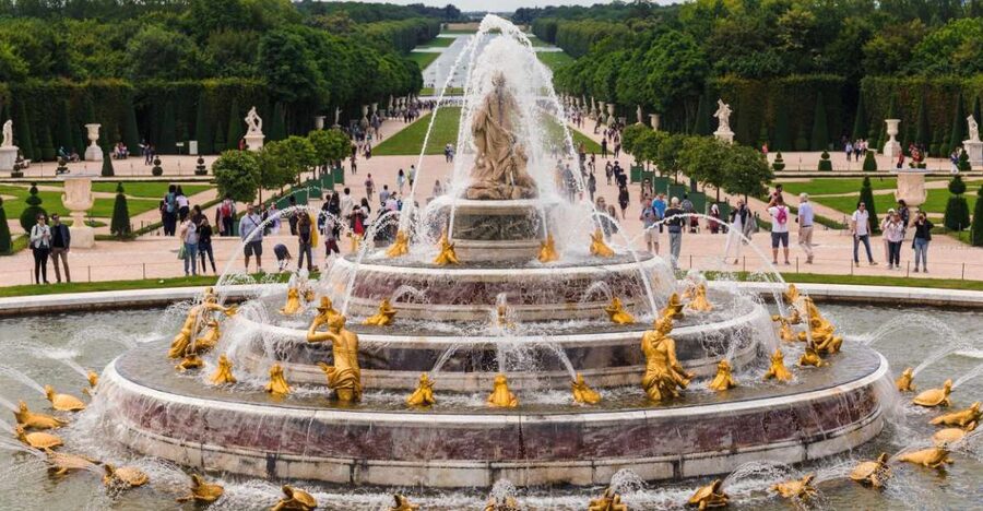 From Paris: Versailles Palace and Gardens Guided Day Trip - The Hall of Mirrors and royal rooms