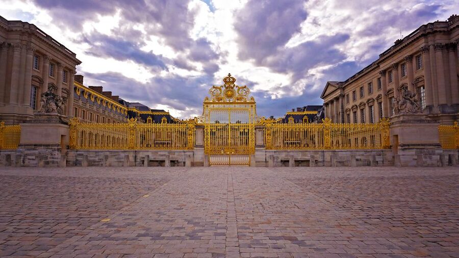 From Paris: Versailles Palace and Gardens Guided Experience - Practical details before you go