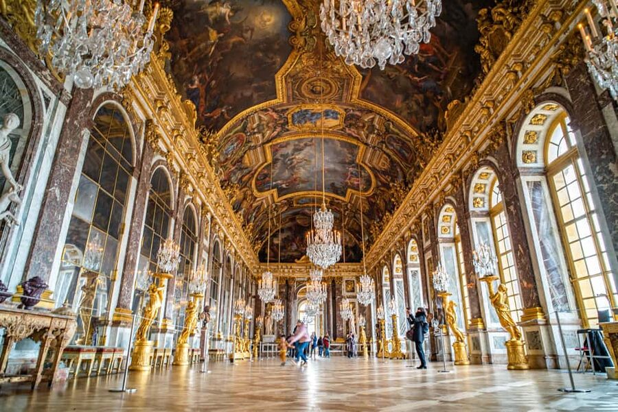 From Paris: Versailles Palace & Gardens Private Guided Tour - Leaving Paris for the royal palace