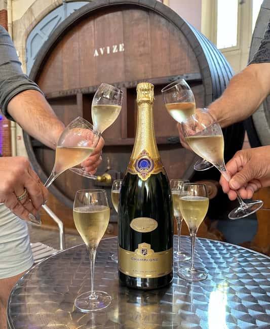 From Reims: Champagne Day Trip to 3 Family Domains & Lunch - Setting off from Reims train station