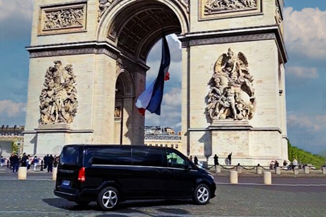 Full Day Private Tour of Paris in a Van with photoshoot included - The Louvre courtyard, not a museum marathon