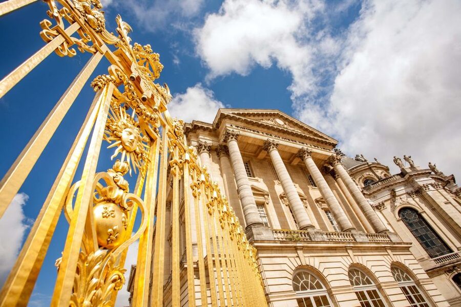 Gardens of Versailles Walking Tour & Palace Entry - Meeting in Versailles and getting your bearings