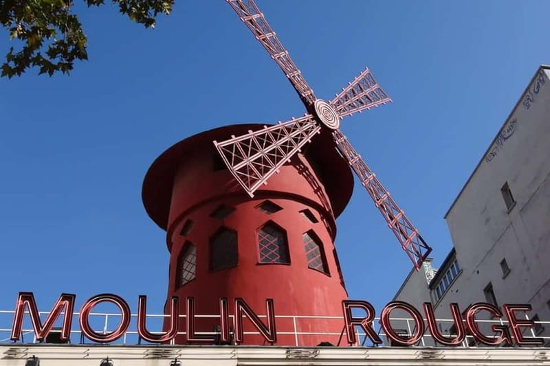 German private Walking Tour through Montmartre & Passages - The quieter corners of Montmartre