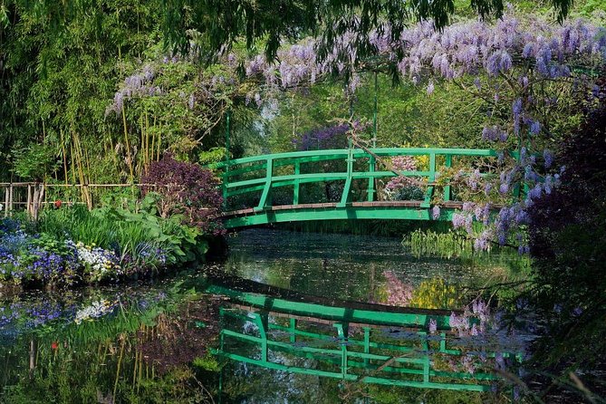 Giverny - Claude Monet's House & Gardens - Private Trip - Driver service versus a guided tour