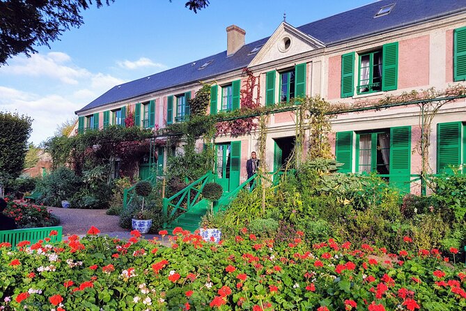 Giverny Half-Day Guided Tour from Paris - Finding Monet’s water lily pond